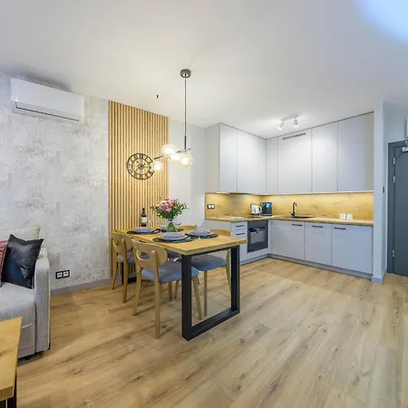 Black & Pink A020 - Appartamento *